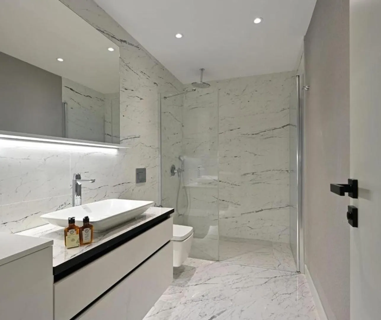 Beautiful Bright Modern 2Bd2Bath Poolgym! #219 Villa Istanbul 0*,
